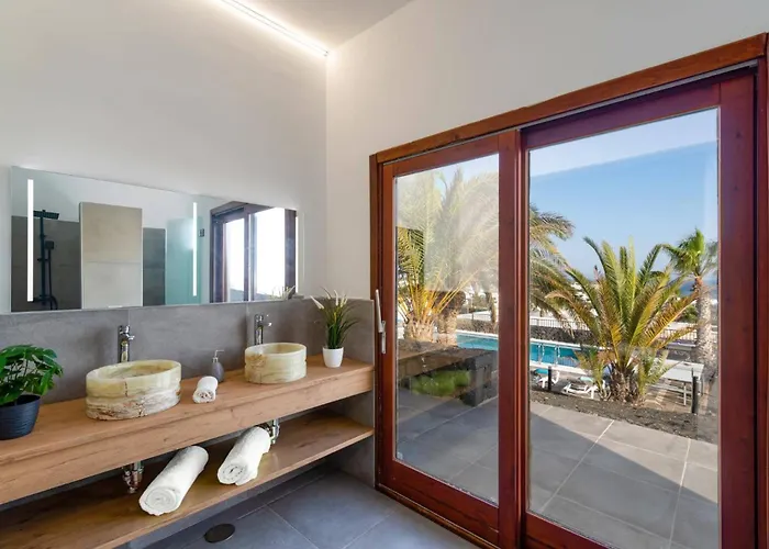 Rodea Cinco By Villa Playa Blanca